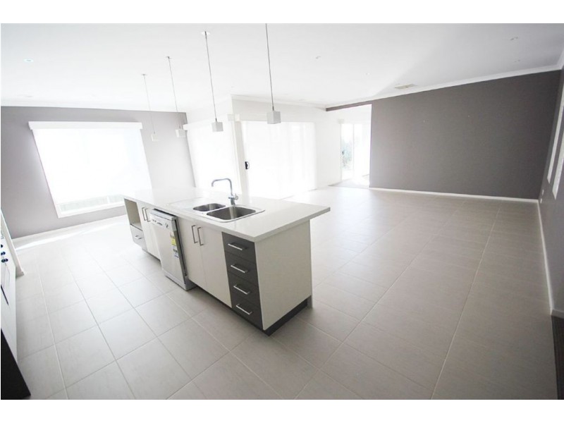 11 Baxter Street, Miners Rest VIC 3352