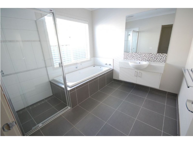 11 Baxter Street, Miners Rest VIC 3352