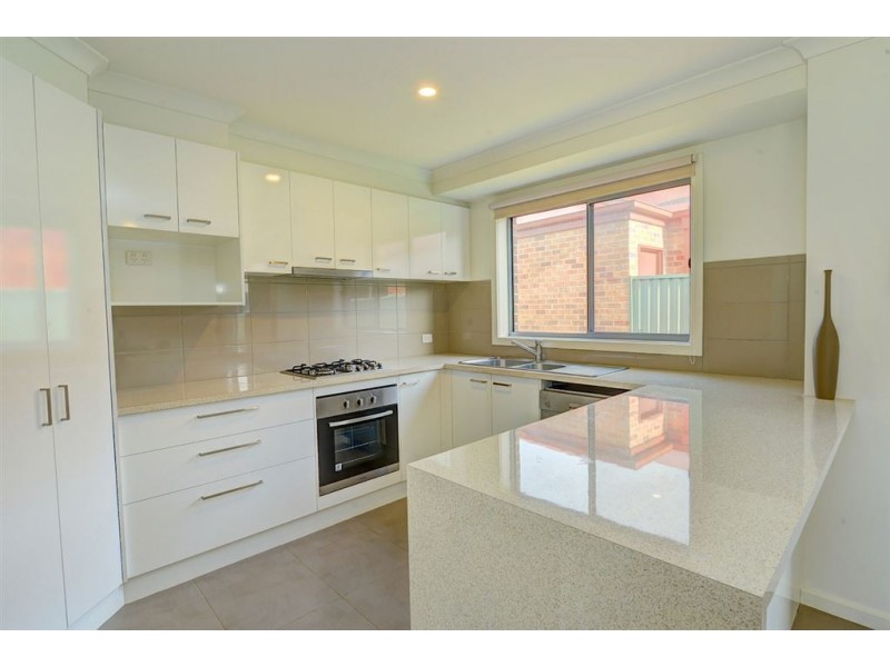 12 Lowry Crescent, Miners Rest VIC 3352