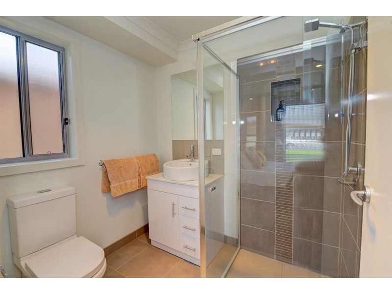 12 Lowry Crescent, Miners Rest VIC 3352