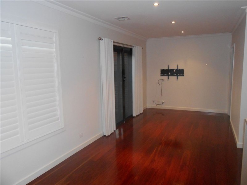 203a Russell Street, Newington VIC 3350