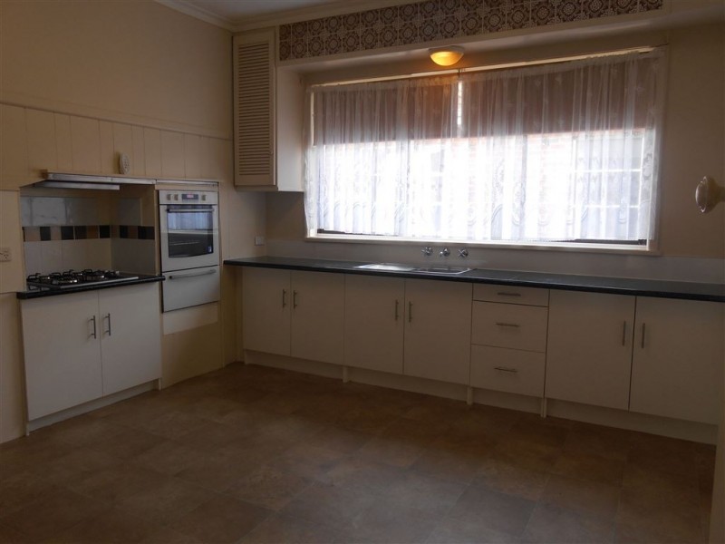 729 Main Road, Canadian VIC 3350