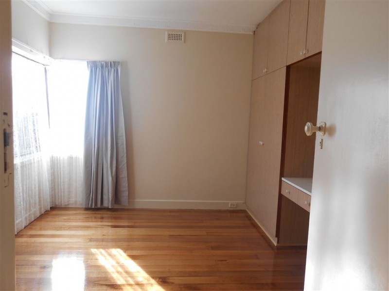 729 Main Road, Canadian VIC 3350