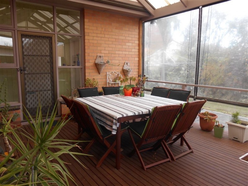 7 Collard Street, Newington VIC 3350