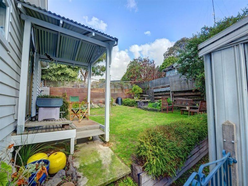242 Joseph Street, Canadian VIC 3350