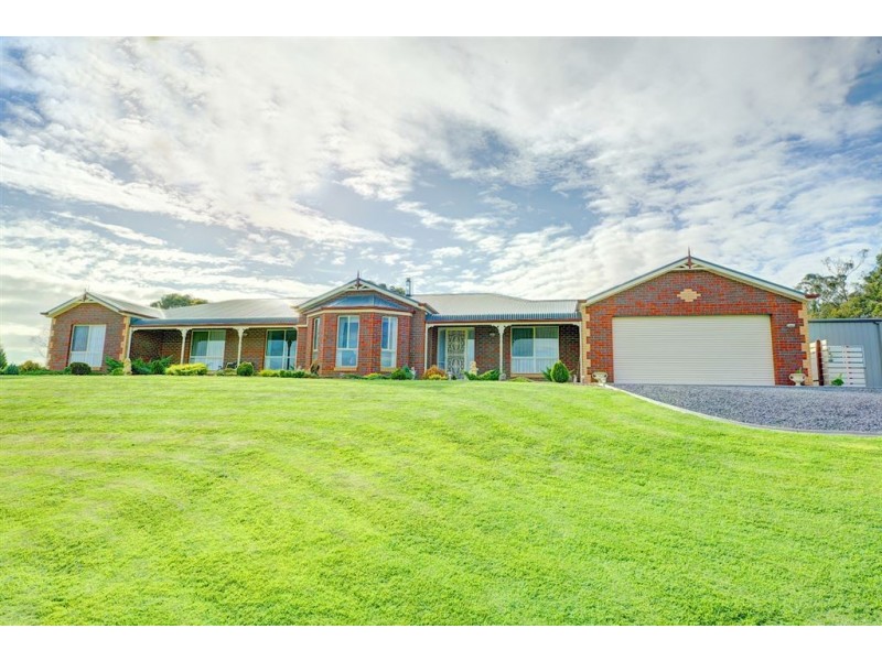 7698 Midland Highway, Magpie VIC 3352