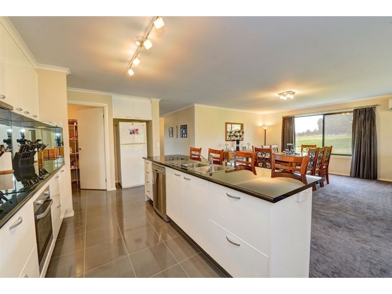 14 Johnston Street, Smythesdale VIC 3351