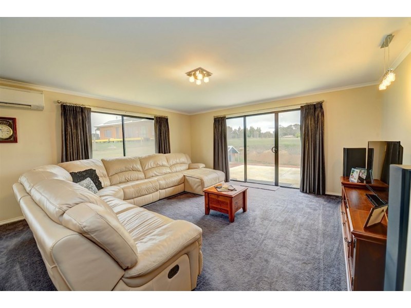 14 Johnston Street, Smythesdale VIC 3351