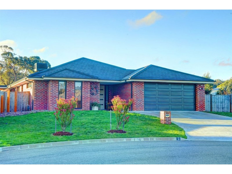 5 Skewes Court, Buninyong VIC 3357