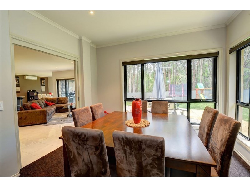 1 Isla Court, Invermay VIC 3352