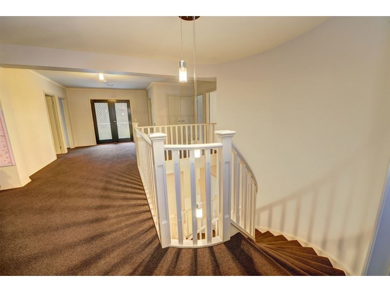 1 Isla Court, Invermay VIC 3352