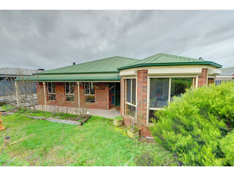 15 Creswick Street, Miners Rest VIC 3352