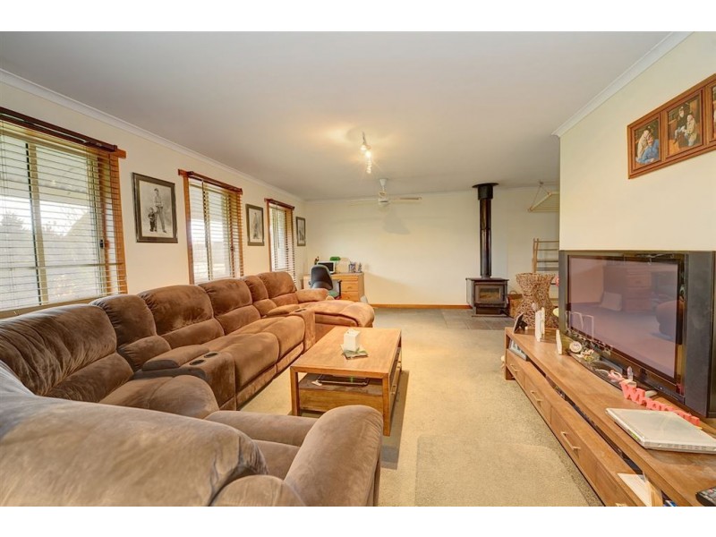 15 Creswick Street, Miners Rest VIC 3352