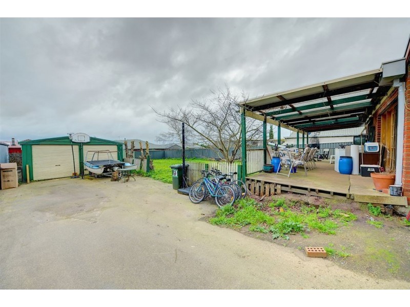 15 Creswick Street, Miners Rest VIC 3352