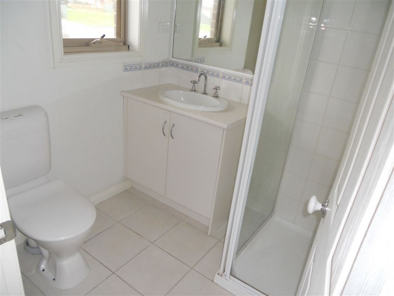 30 Parbury Avenue, Lake Gardens VIC 3355