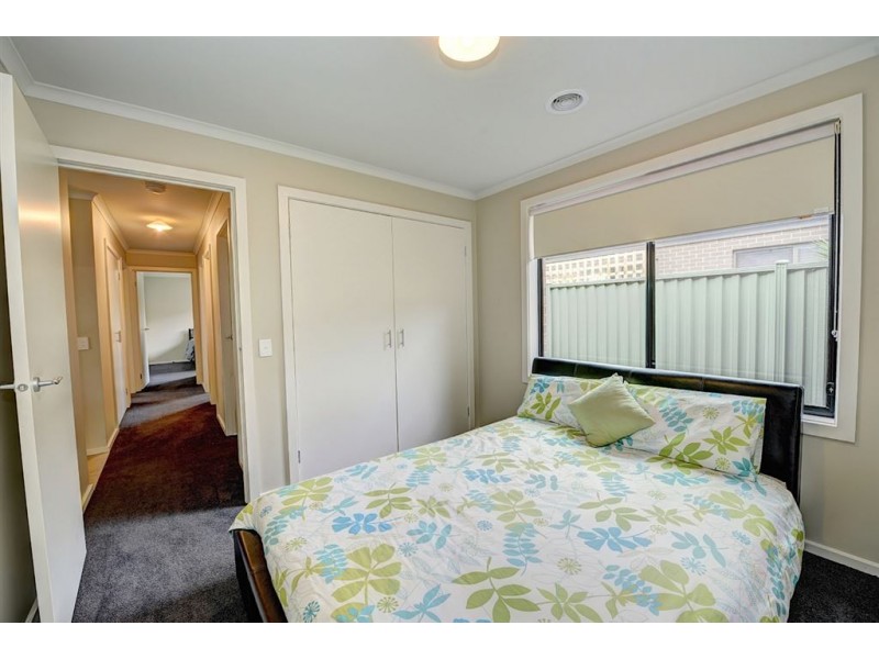 40 Delaney Drive, Miners Rest VIC 3352