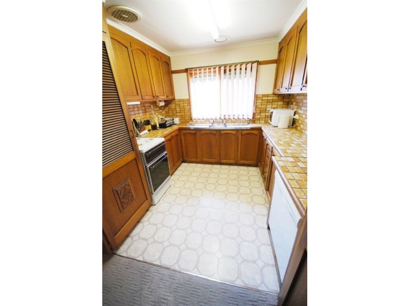 2 Yvonne, Ballarat VIC 3350