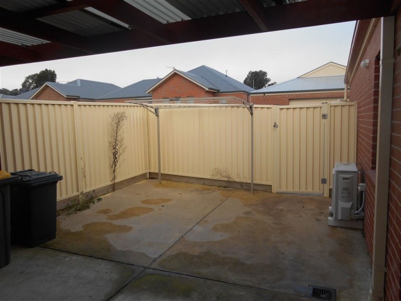 16 Union Street, Buninyong VIC 3357