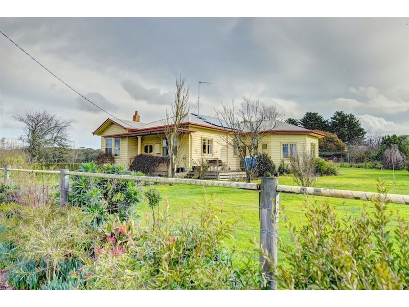 40 Pound Creek Road, Navigators VIC 3352