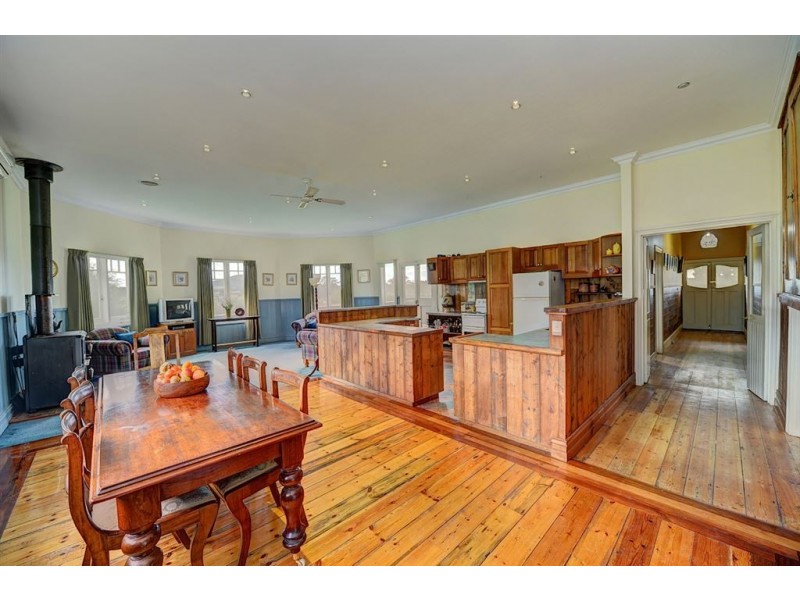40 Pound Creek Road, Navigators VIC 3352
