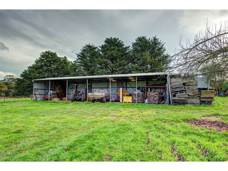 40 Pound Creek Road, Navigators VIC 3352