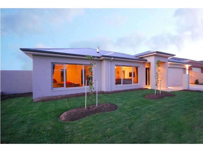 148 Bogong Avenue, Ballarat VIC 3350