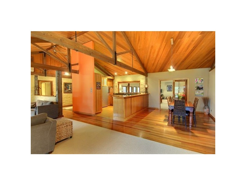 2 McCartys Lane, Buninyong VIC 3357