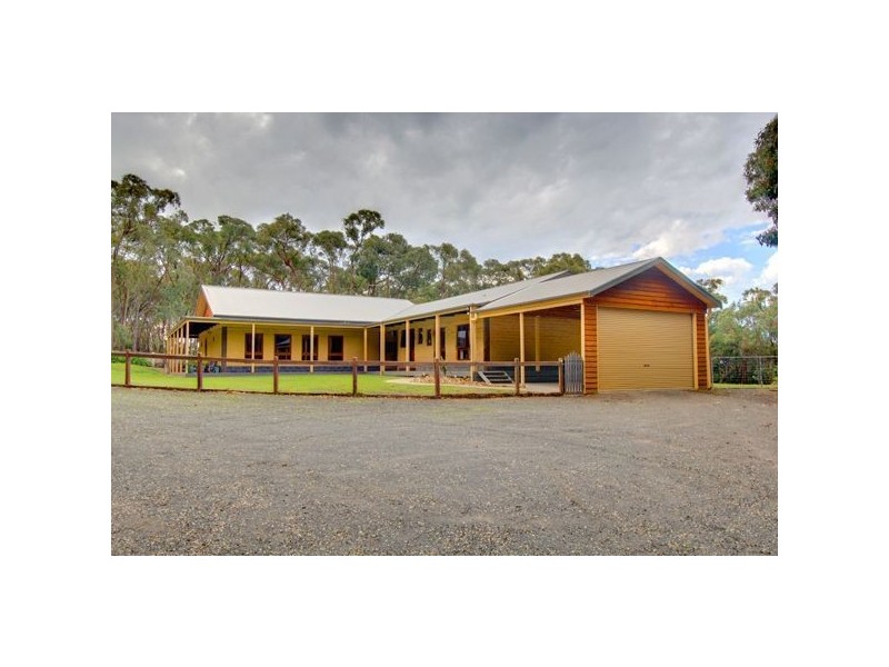 2 McCartys Lane, Buninyong VIC 3357