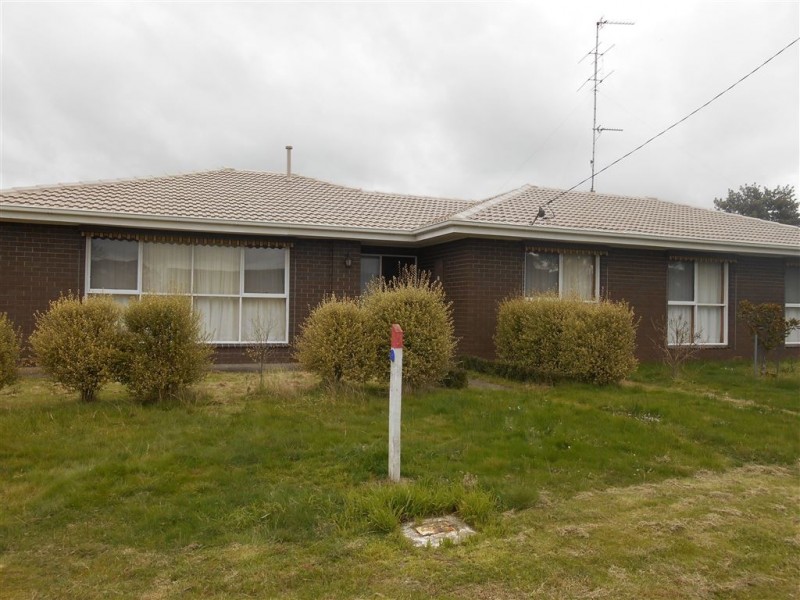 26 Semmens Ave, Creswick VIC 3363