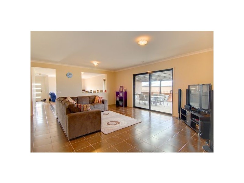 2 Citadel Court, Ballarat VIC 3350