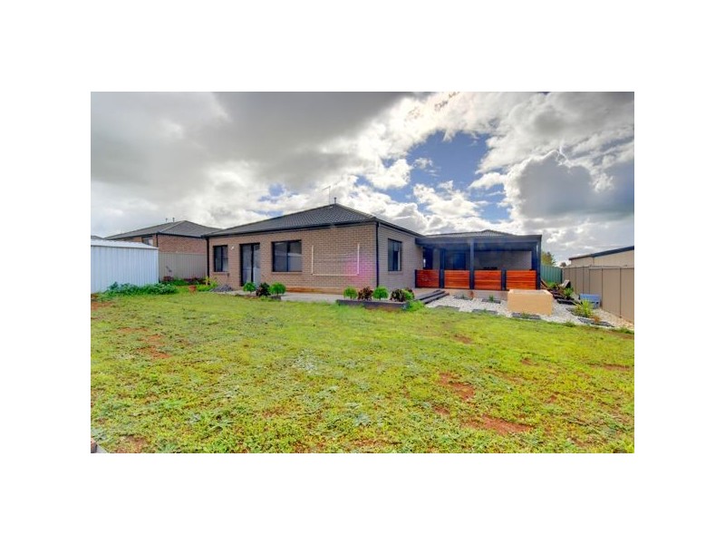 2 Citadel Court, Ballarat VIC 3350