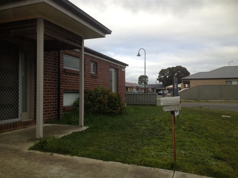 57 McNulty Drive, Wendouree VIC 3355