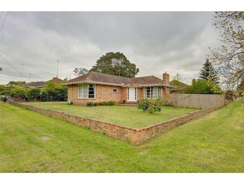 702 Bell Street, Redan VIC 3350