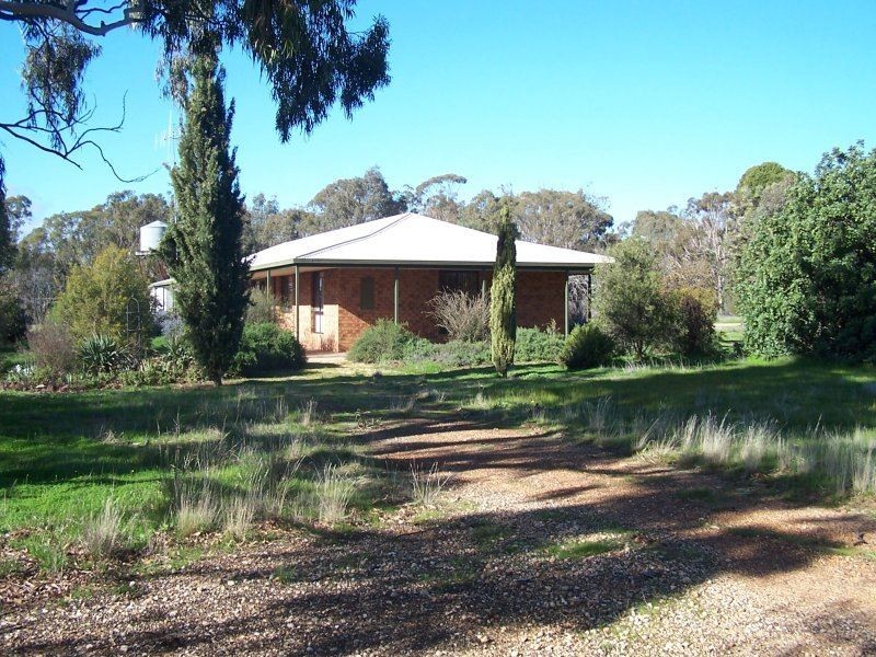 767 Stockham Bridge Road, Kooreh VIC 3478