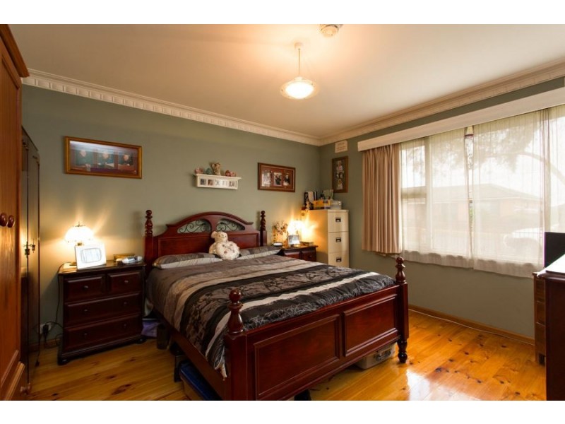 15 Coulter Street, Wendouree VIC 3355