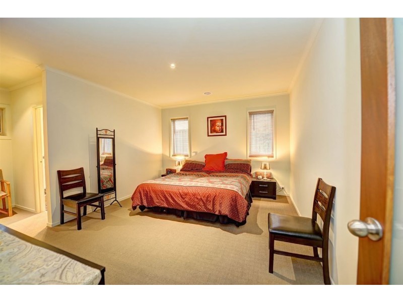 6 Hereford Close, Delacombe VIC 3356