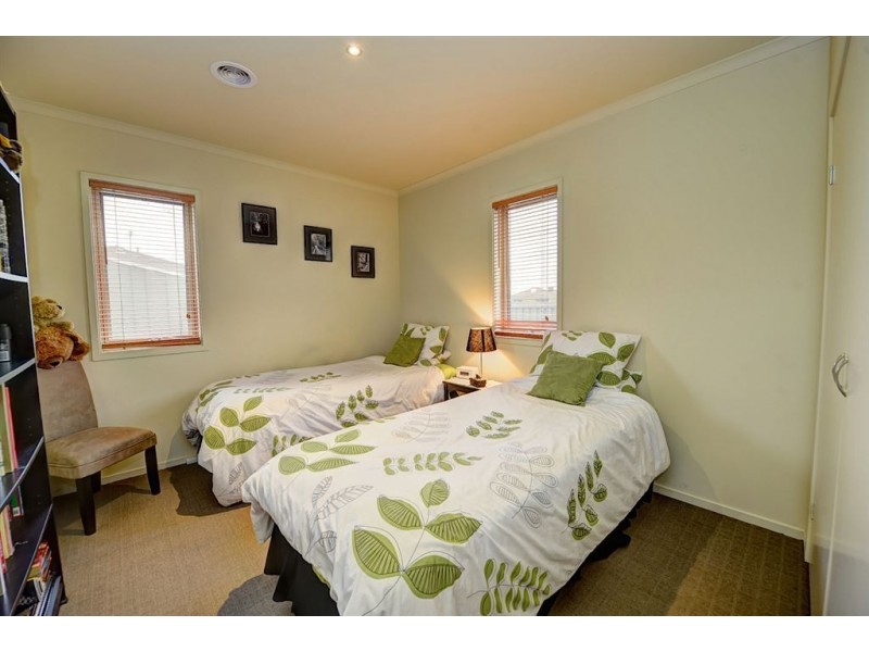 6 Hereford Close, Delacombe VIC 3356