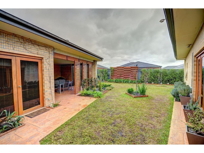 6 Hereford Close, Delacombe VIC 3356