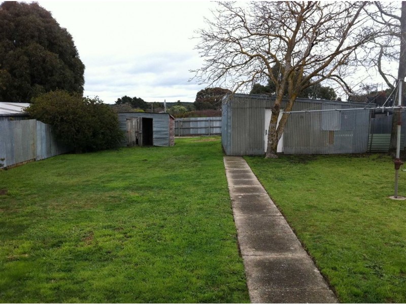 88 Clunes Road, Creswick VIC 3363