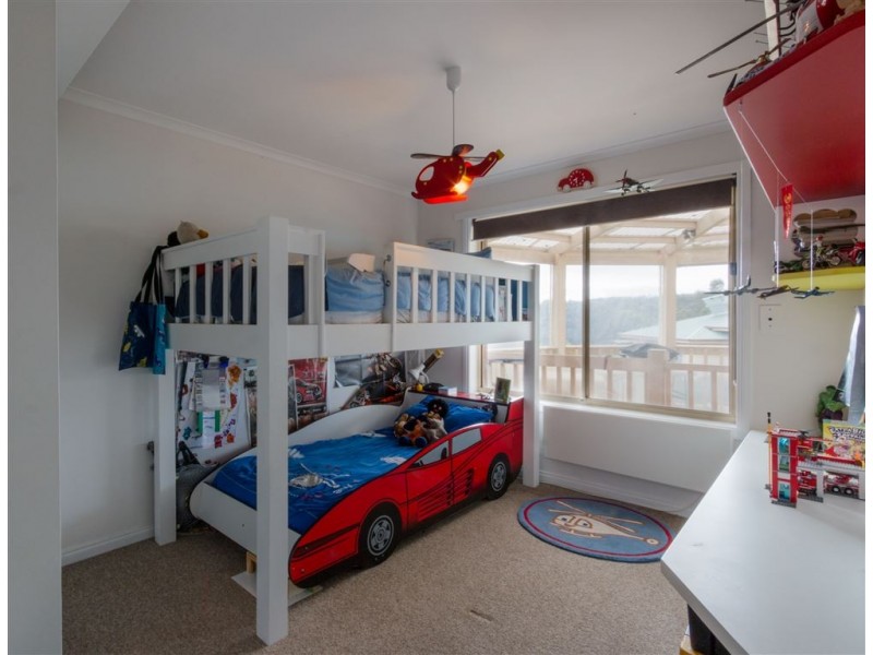 16 Mathoura Place, Ballarat North VIC 3350