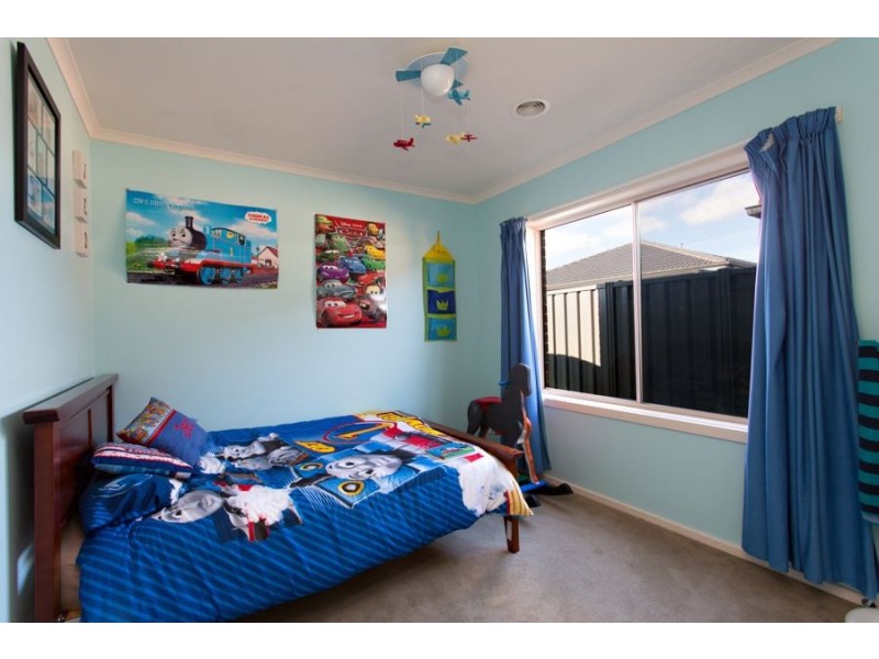 4 Miles Street, Sebastopol VIC 3356