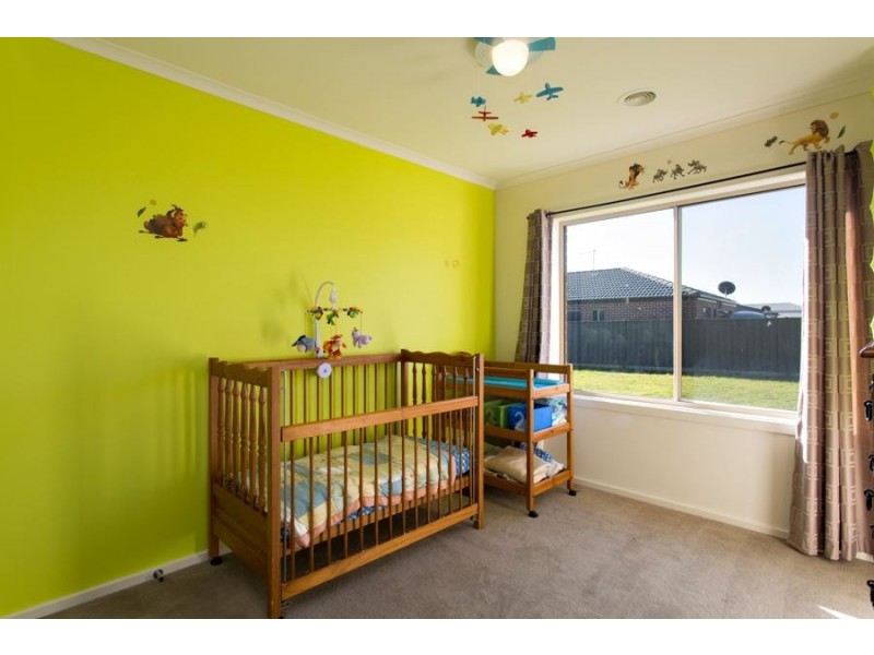 4 Miles Street, Sebastopol VIC 3356