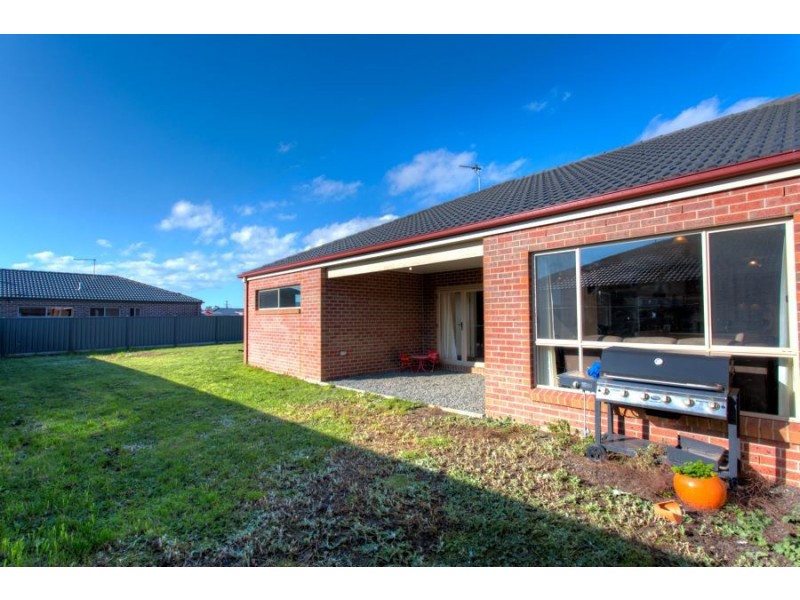4 Miles Street, Sebastopol VIC 3356