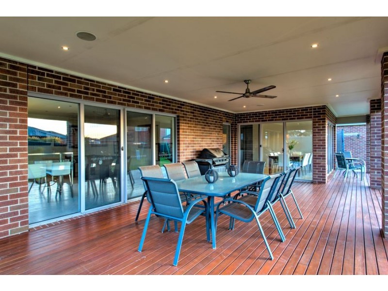 7 Exmoor Court, Alfredton VIC 3350