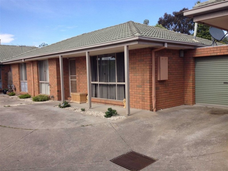 2/71 Hill Street, Sebastopol VIC 3356