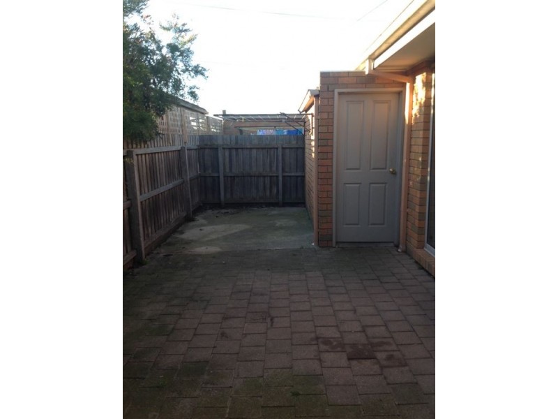 2/71 Hill Street, Sebastopol VIC 3356