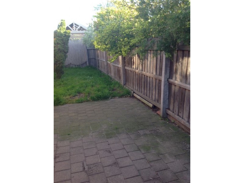 2/71 Hill Street, Sebastopol VIC 3356