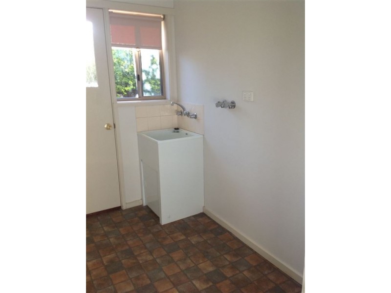 2/71 Hill Street, Sebastopol VIC 3356