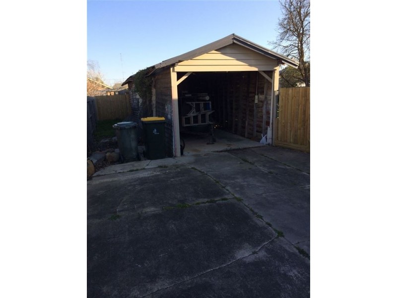 19 Inkerman Street, Newington VIC 3350