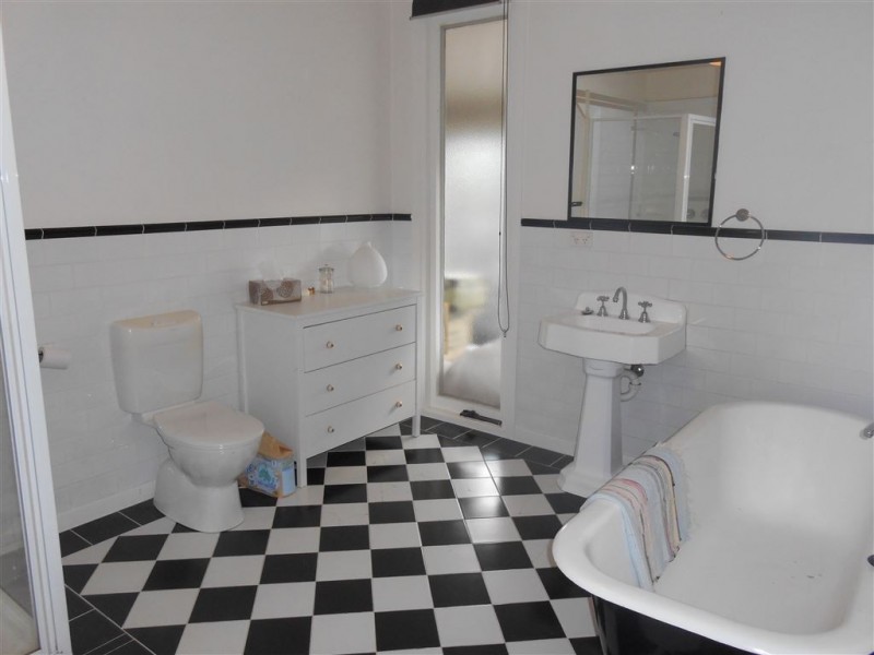 804 Warrenheip Street, Buninyong VIC 3357